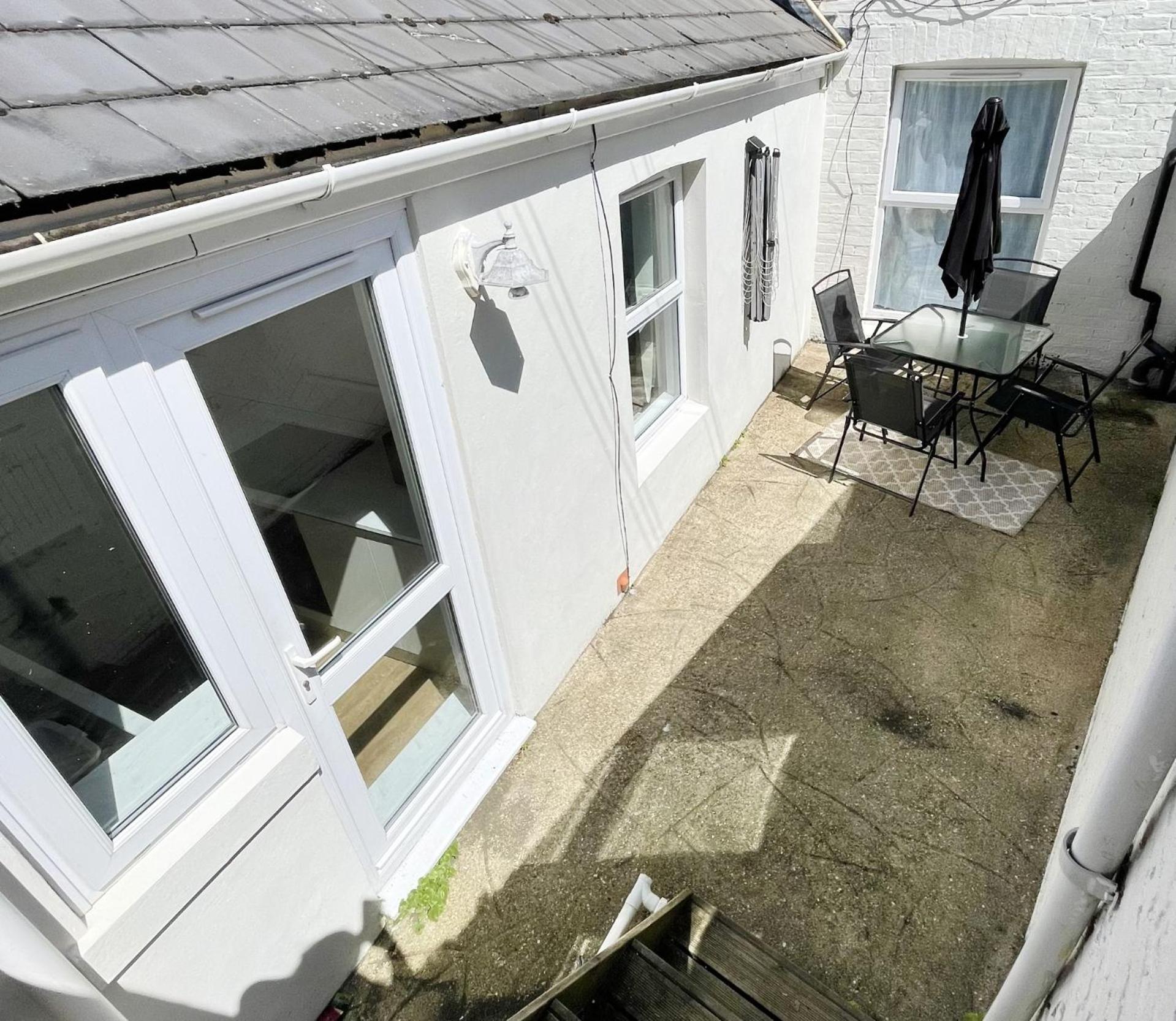 New Apartment In Town Centre Bournemouth Exterior photo